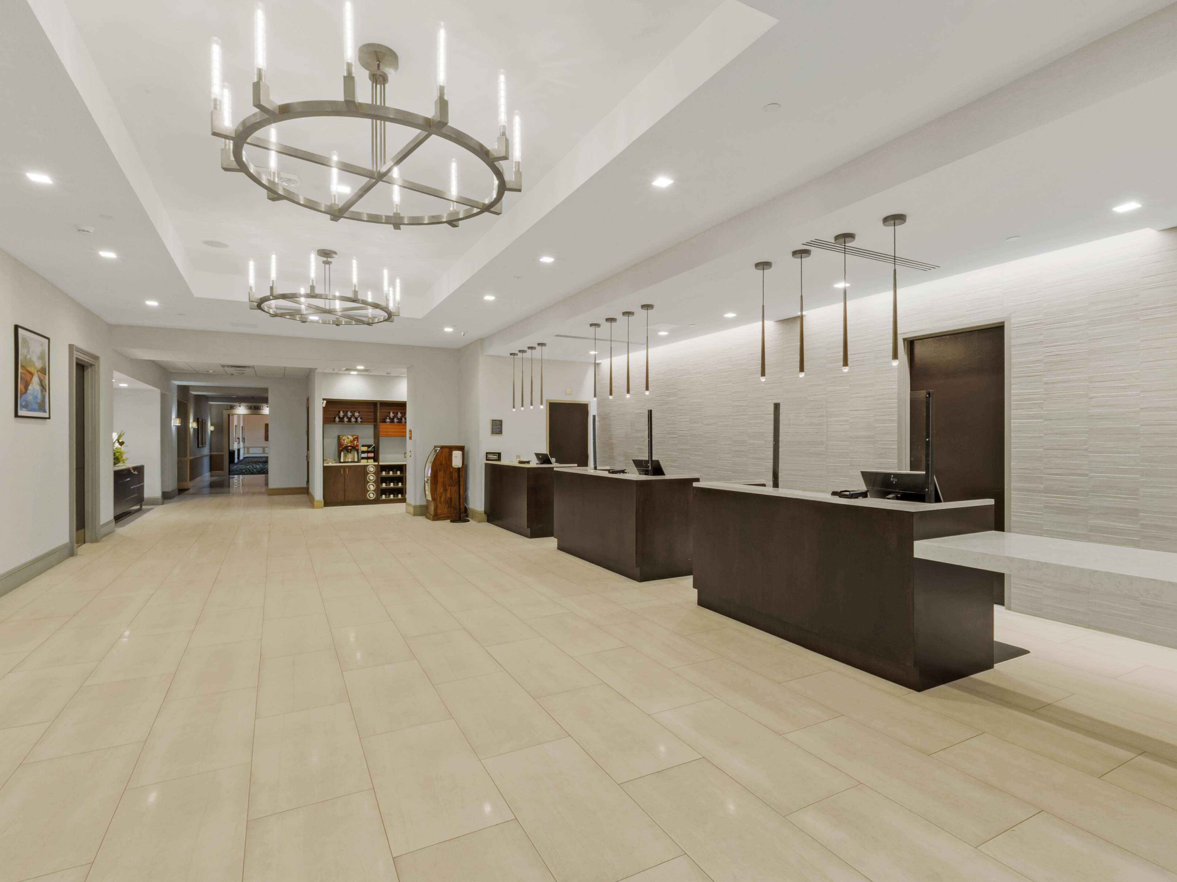 Doubletree By Hilton Charlottesville Extérieur photo
