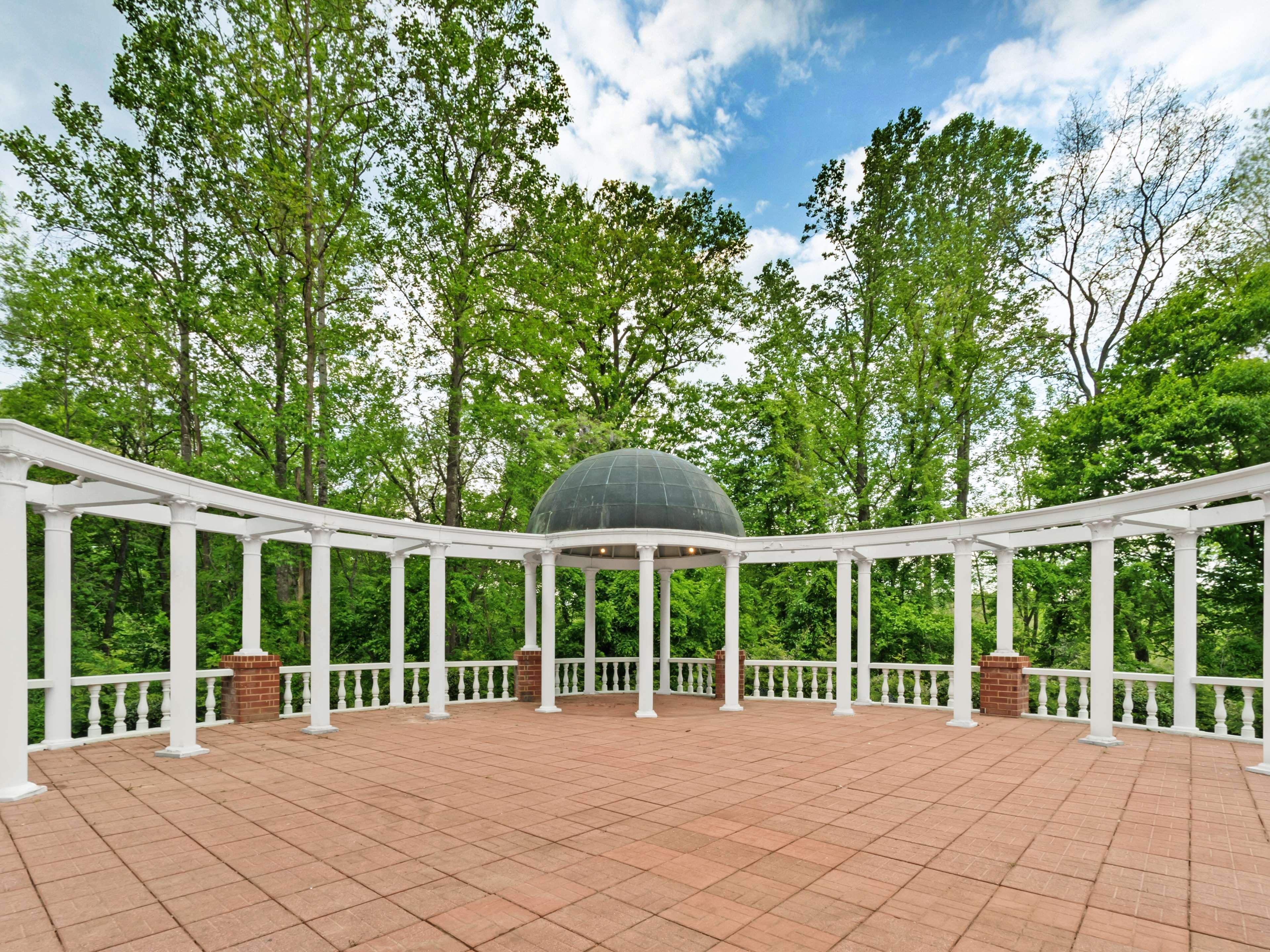 Doubletree By Hilton Charlottesville Extérieur photo