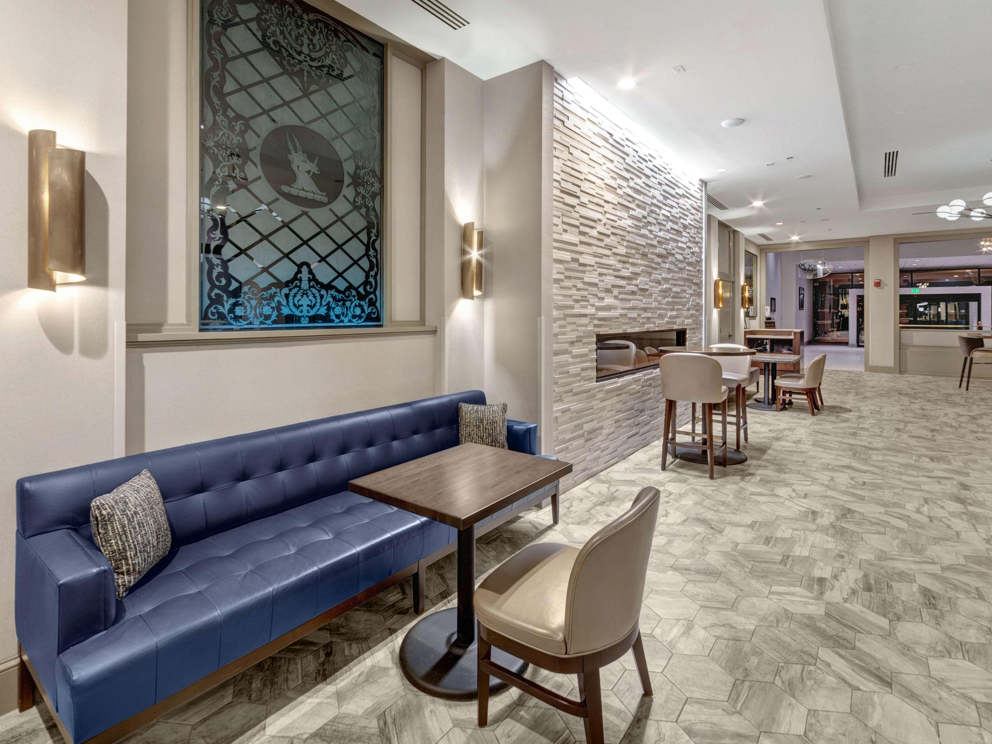 Doubletree By Hilton Charlottesville Extérieur photo