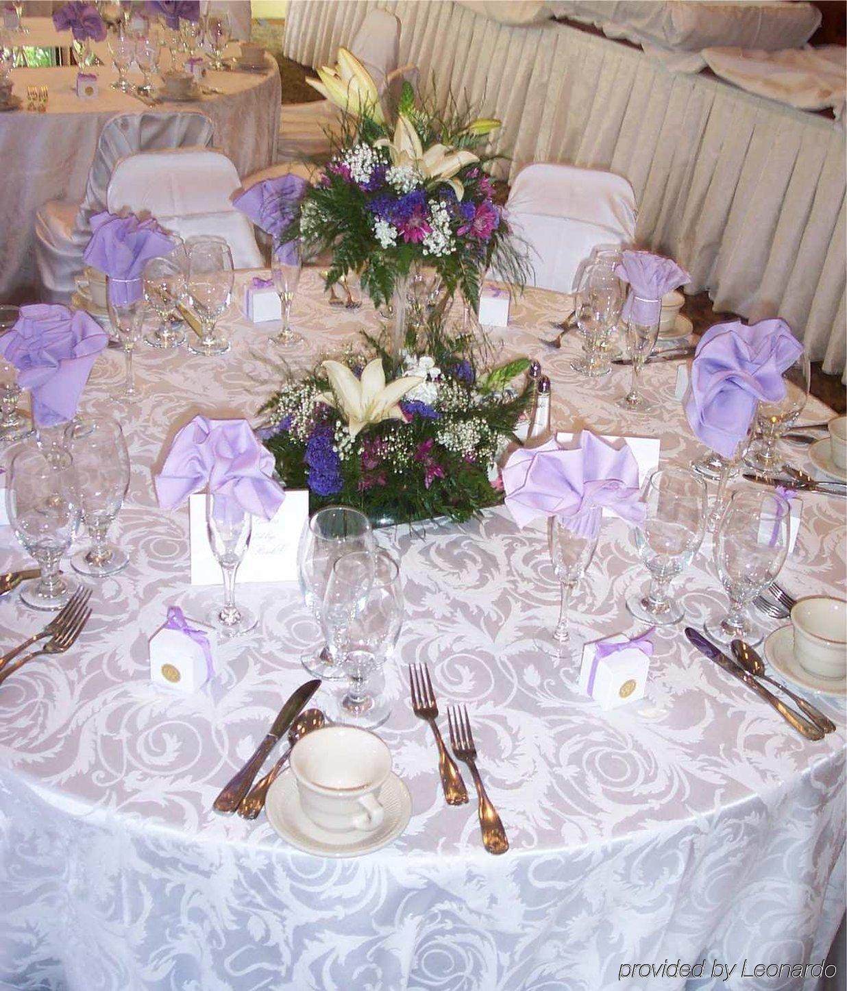 Doubletree By Hilton Charlottesville Restaurant photo